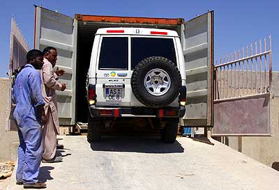 Containerentladung in Salalah